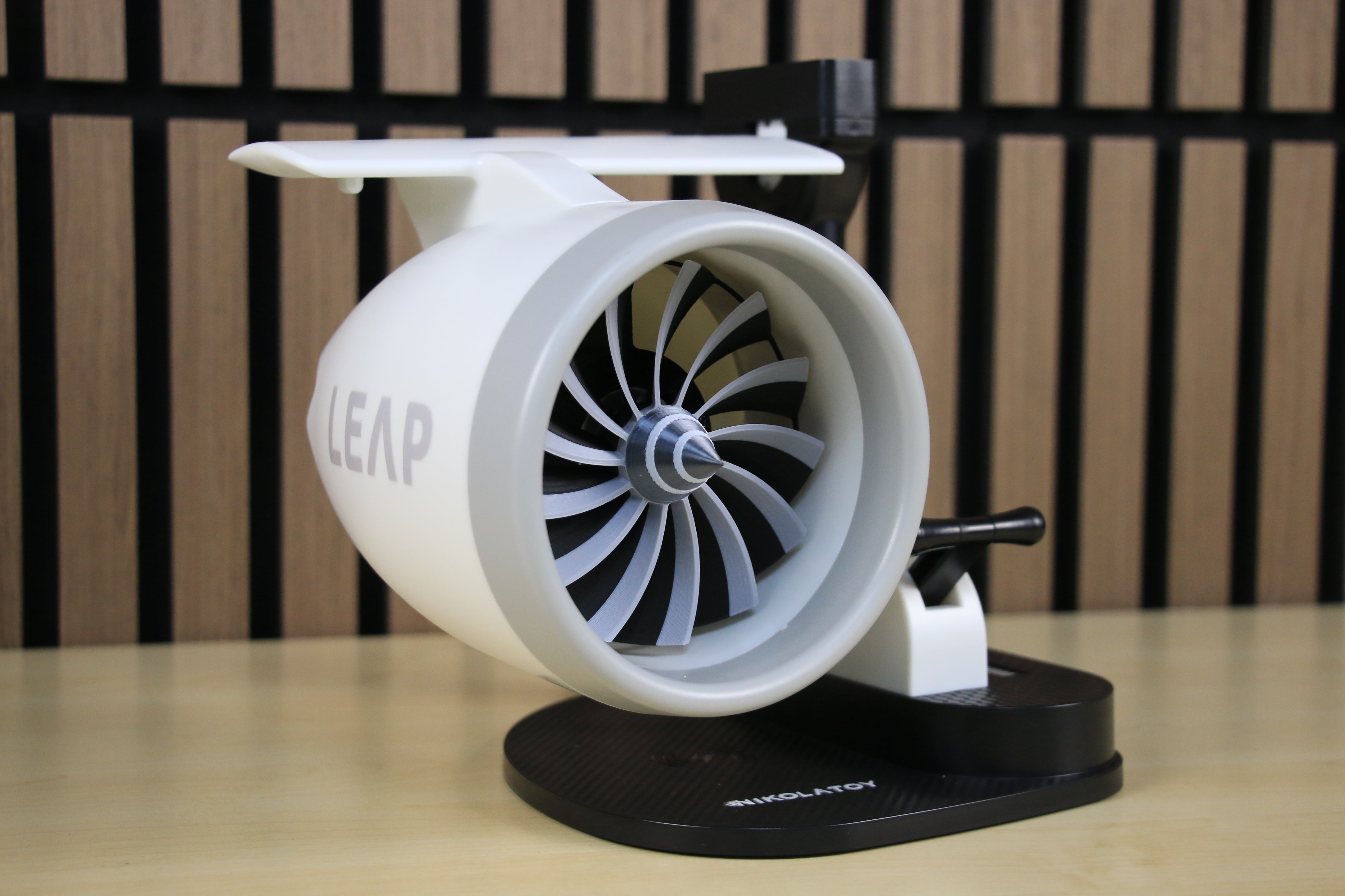 Nikola Toy 3-in-1 Desktop JetFan & Wireless Charger